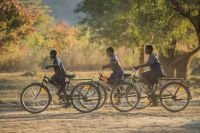 Ein Fahrrad für den Schulweg in Sambia vom World Bicycle Relief